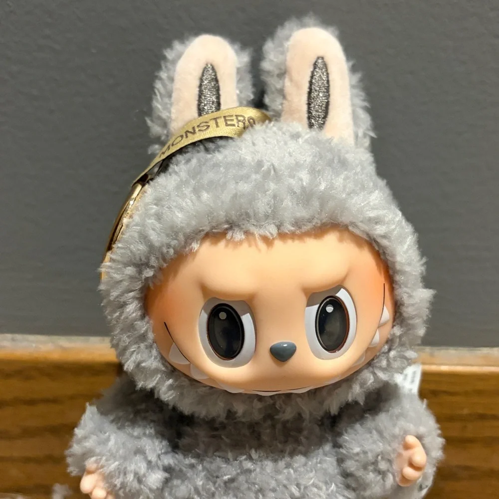 Labubu Exciting Macaron Sesame Bean - UNBOXED - Picture 2 of 10